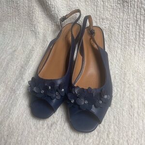 Comfortview Rider synthetic Navy Blue Slingback Sandals Floral Detail SZ13WW